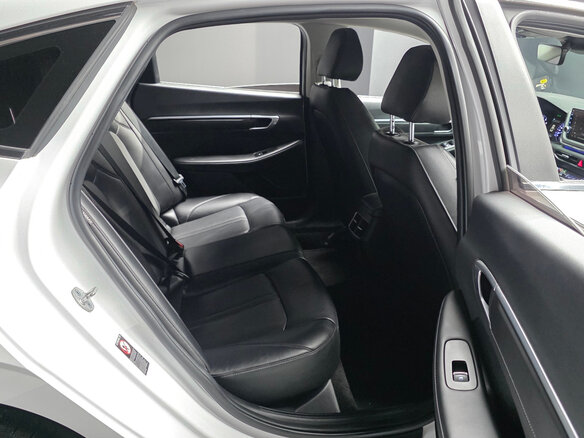 2022 Hyundai Sonata LPi VIII (DN8), белый, 1950000 рублей - вид 14