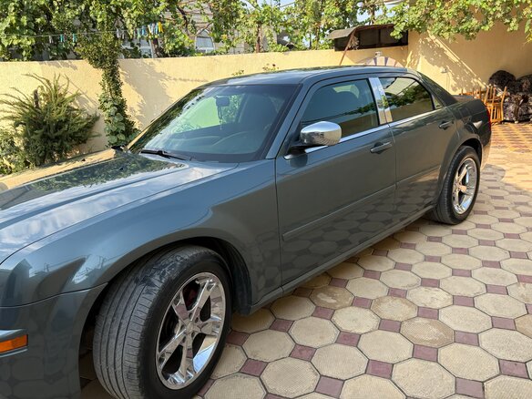 2005 Chrysler 300C I, серый, 750000 рублей - вид 6