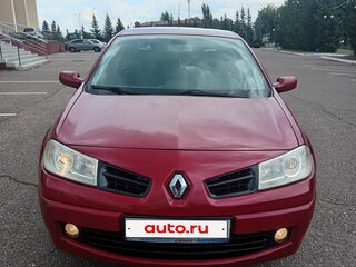 2008 Renault Megane II Рестайлинг, красный, 540000 рублей, вид 3