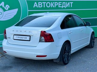 2011 Volvo S40 II Рестайлинг, белый, 630000 рублей, вид 4