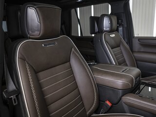 2026 GMC Yukon V Рестайлинг, чёрный, 18945894 рублей, вид 3