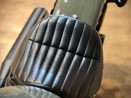 2021 Harley-Davidson Street Bob, зелёный, 1490000 рублей, вид 5