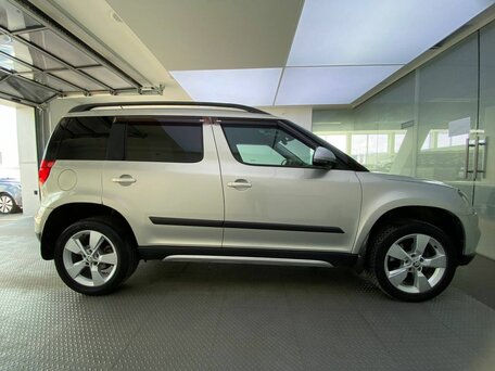 2014 Skoda Yeti I Рестайлинг, серый, 1250000 рублей, вид 4