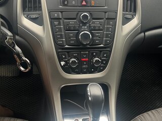 2011 Opel Astra J, серебристый, 500000 рублей, вид 2