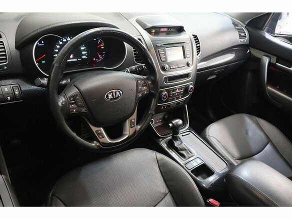 2014 Kia Sorento II Рестайлинг, серый, 1592000 рублей - вид 5