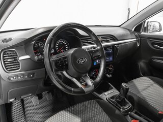 2019 Kia Rio IV, белый, 1156500 рублей, вид 5
