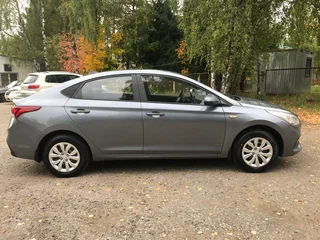 2017 Hyundai Solaris II, серый, 749000 рублей, вид 1