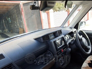 2021 Toyota Roomy I Рестайлинг, серебристый, 930000 рублей, вид 4