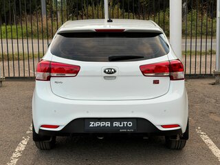 2017 Kia Rio III Рестайлинг, белый, 999000 рублей, вид 5