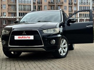 2012 Mitsubishi Outlander II Рестайлинг, чёрный, 1150000 рублей, вид 1