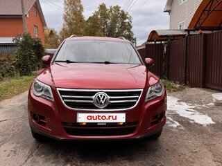 2011 Volkswagen Tiguan I, красный, 1070000 рублей, вид 1