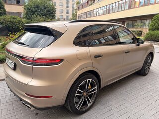2018 Porsche Cayenne Turbo III, золотистый, 12500000 рублей, вид 4