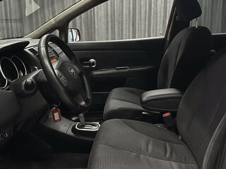 2011 Nissan Tiida I Рестайлинг, красный, 689000 рублей, вид 5