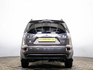 2010 Mitsubishi Outlander II Рестайлинг, коричневый, 1099000 рублей, вид 5