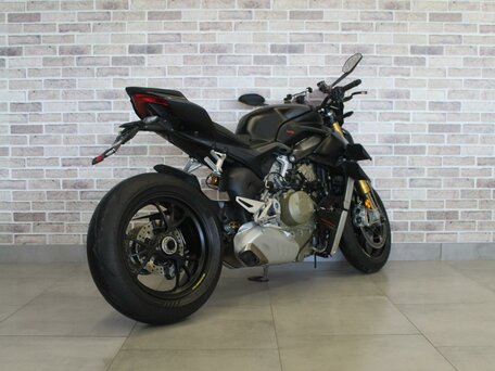 2021 Ducati Streetfighter V4, чёрный, 1705000 рублей, вид 5
