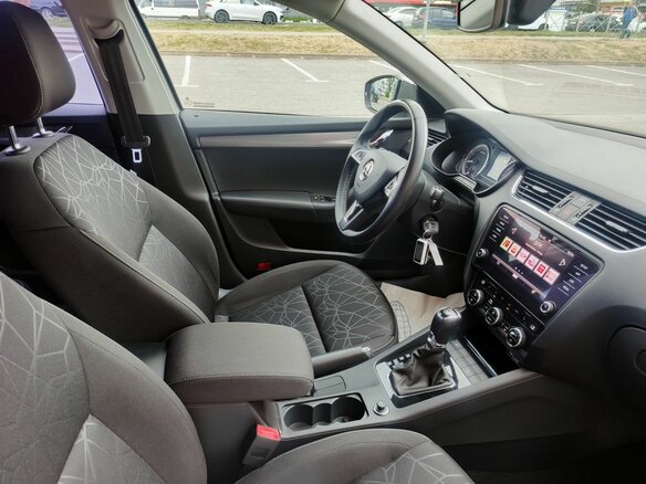 2019 Skoda Octavia III (A7) Рестайлинг, коричневый, 2399000 рублей - вид 12