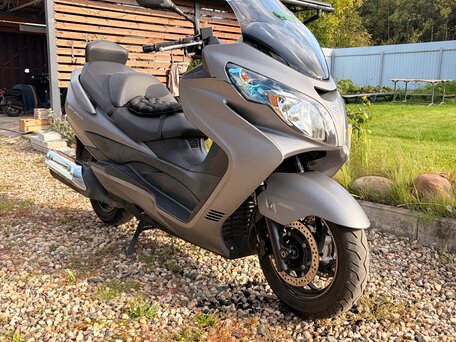 2016 Suzuki Burgman (SkyWave) 400, серебристый, 400000 рублей, вид 2