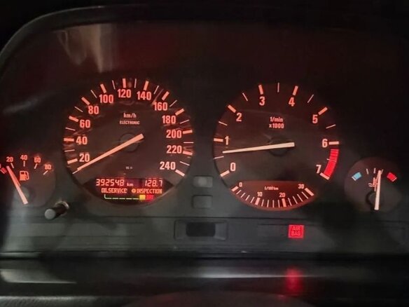 1995 BMW 5 серии 520i III (E34), белый, 2300000 рублей - вид 10