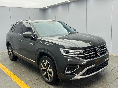 2023 Volkswagen Tayron I Рестайлинг, чёрный, 2800000 рублей, вид 2