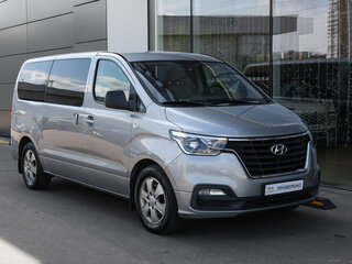 2018 Hyundai Grand Starex I Рестайлинг 2, серебристый, 3398000 рублей, вид 3