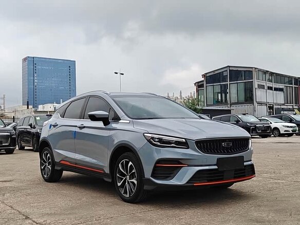 2022 Geely Emgrand S, серебристый, 980000 рублей - вид 2