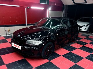 2008 BMW 1 серии 116i I (E81/E82/E87/E88) Рестайлинг, чёрный, 615000 рублей, вид 1