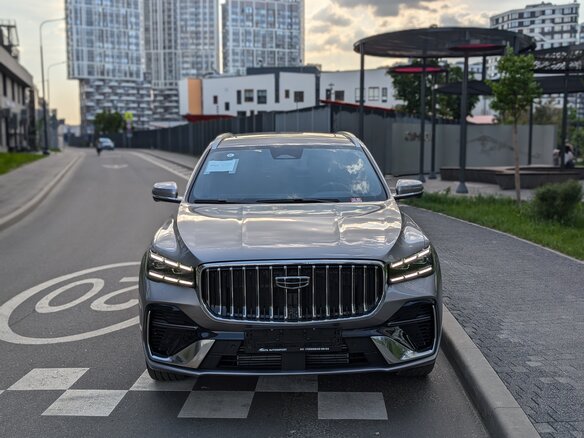 2026 Geely Monjaro (Xingyue L) I Рестайлинг 2 (China Market), серый, 3985000 рублей - вид 2