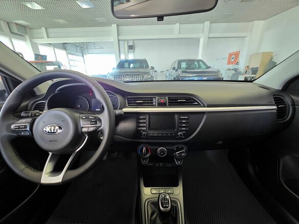 2017 Kia Rio X-Line IV, серебристый, 1380000 рублей - вид 12