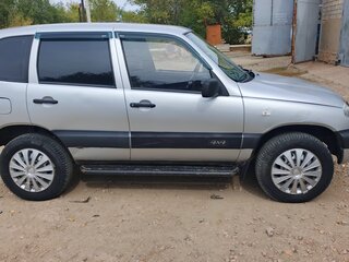 2007 Chevrolet Niva I, серебристый, 395000 рублей, вид 3