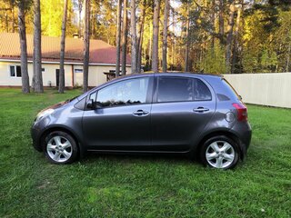 2008 Toyota Yaris Multimode II, серый, 580000 рублей, вид 5