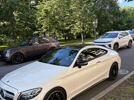 2018 Mercedes-Benz C-Класс AMG 43 AMG IV (W205) Рестайлинг, белый, 3520000 рублей, вид 1