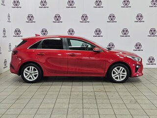 2019 Kia Ceed III, красный, 1561000 рублей, вид 4