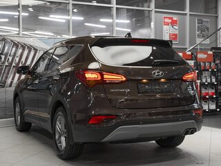2018 Hyundai Santa Fe III Рестайлинг, коричневый, 2399000 рублей, вид 4
