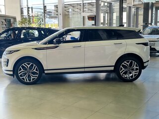 2025 Land Rover Range Rover Evoque II Рестайлинг, белый, 5900000 рублей, вид 4