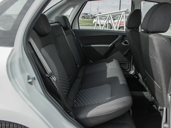 2026 Lada (ВАЗ) Granta I Рестайлинг, белый, 1068000 рублей - вид 14