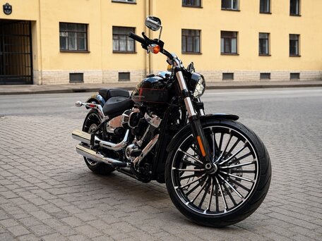 2023 Harley-Davidson Breakout, чёрный, 2250000 рублей, вид 3