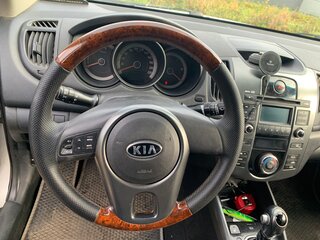 2011 Kia Cerato 6-speed II, серебристый, 620000 рублей, вид 1