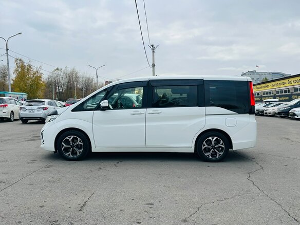 2015 Honda Stepwgn V, белый, 1899999 рублей - вид 9