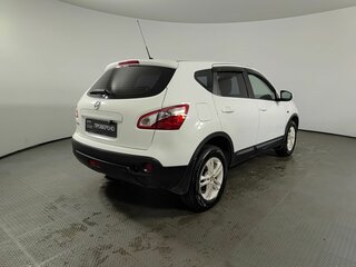 2012 Nissan Qashqai I Рестайлинг, белый, 950200 рублей, вид 5