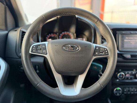 2018 Lada (ВАЗ) XRAY Cross I, серебристый, 990000 рублей - вид 12