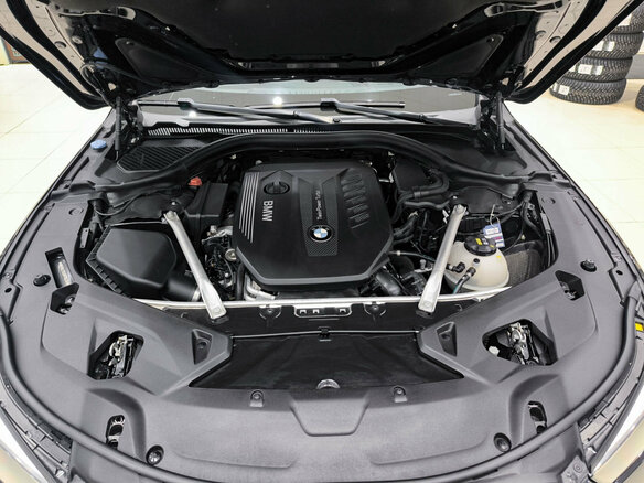 2019 BMW 8 серии 840d xDrive II (G14/G15/G16), чёрный, 6050000 рублей - вид 8