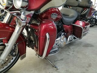 2009 Harley-Davidson Electra Glide, красный, 925000 рублей, вид 4