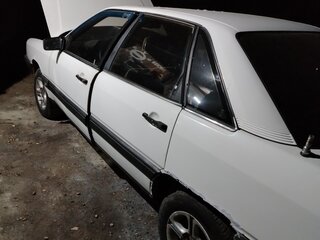 1984 Audi 100 III (C3), белый, 70000 рублей, вид 2