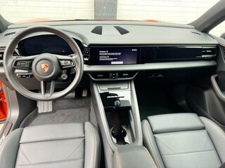 2025 Porsche Macan 4 II, оранжевый, 16690000 рублей, вид 4