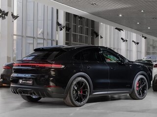 2026 Porsche Cayenne GTS Coupé III Рестайлинг, чёрный, 25900000 рублей, вид 4
