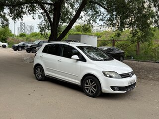 2010 Volkswagen Golf Plus II, белый, 305000 рублей, вид 5