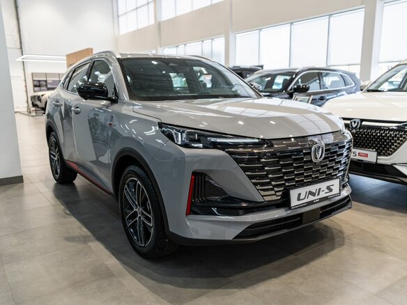 2026 Changan UNI-S I, серый, 3229900 рублей - вид 1