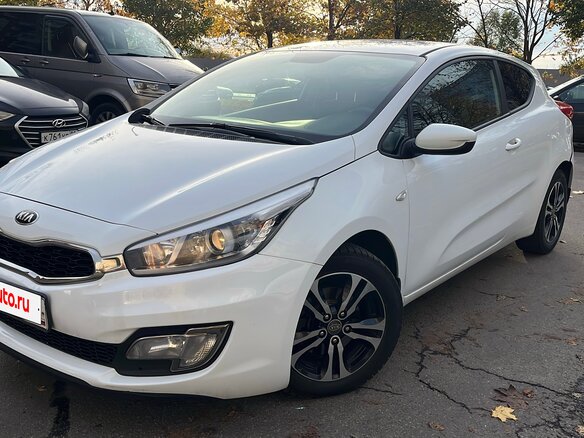 2014 Kia Ceed II, белый, 990000 рублей - вид 2