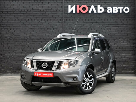 Nissan Terrano III (D10)