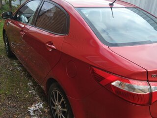 2012 Kia Rio 5-speed III, красный, 850000 рублей, вид 3